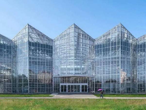 Vertical farming in urban spaces
