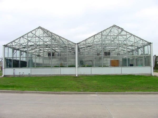 Ridge and furrow greenhouse